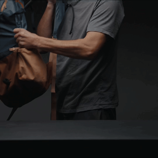 SKOTTI packs flat into a carry bag