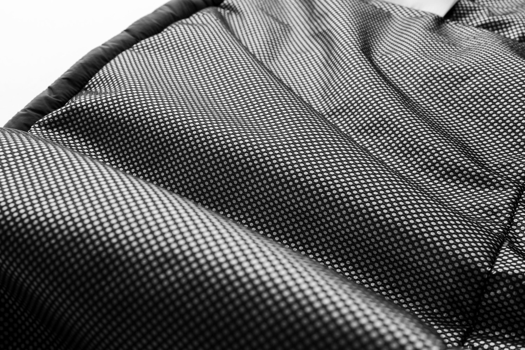 [THA-APR-0002-G] HEATED VEST MEN'S XLARGE Image 